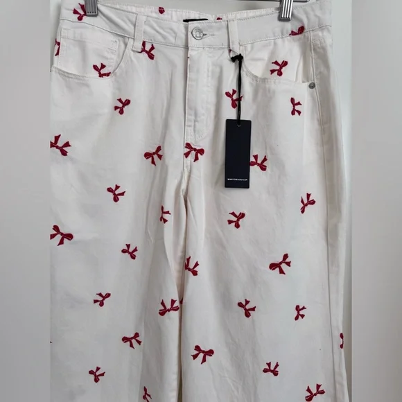 Bow Embroidered Baggy Pants - Picture 3 of 5